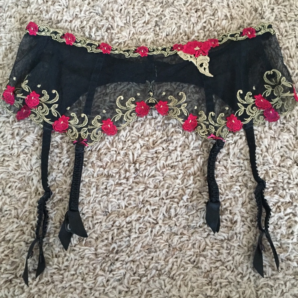 🎁 5/$25! Antinea Garter Belt